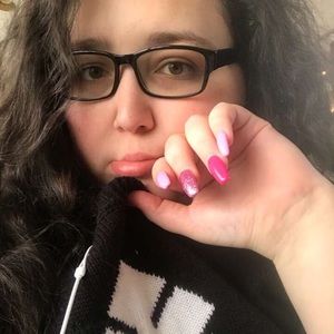 Meet your Posher, Adrianna